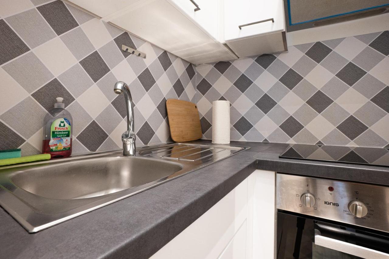 Apartment In The Central Area. 5 Minute'S Walk To The Danube. Viena Exterior foto